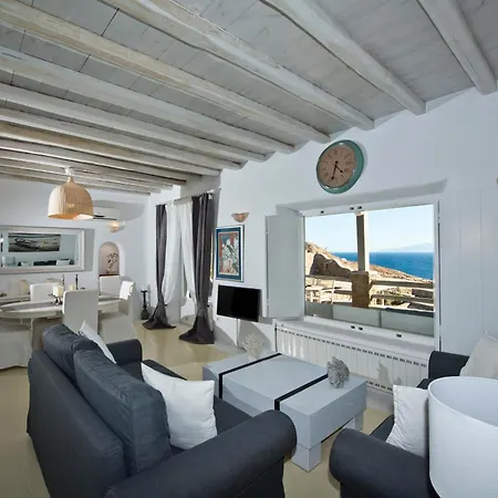 Thalasses Apartment *