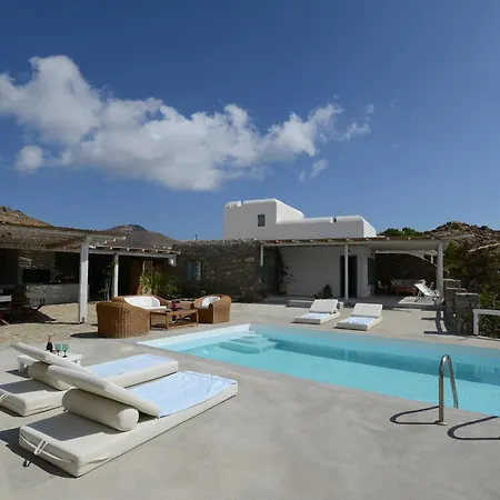 Thalasses Apartment *