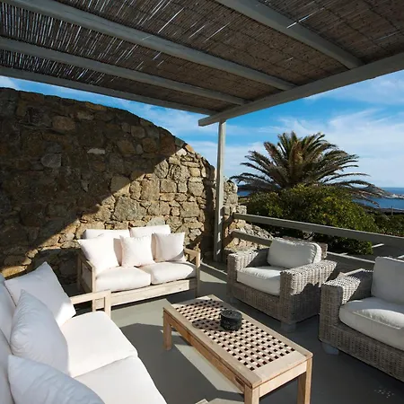 Thalasses Apartment *