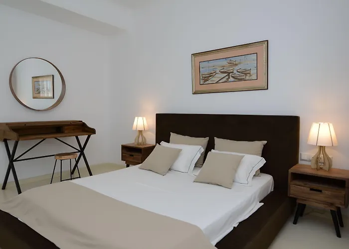 ثالاسيس * كالافاتيس