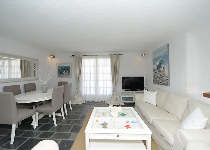 ثالاسيس كالافاتيس