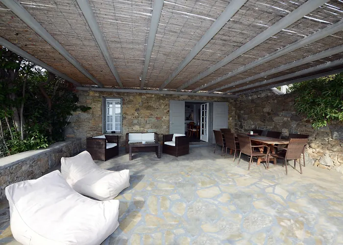 ثالاسيس كالافاتيس