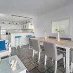 Thalasses Apartment *