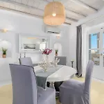 Thalasses Apartment *